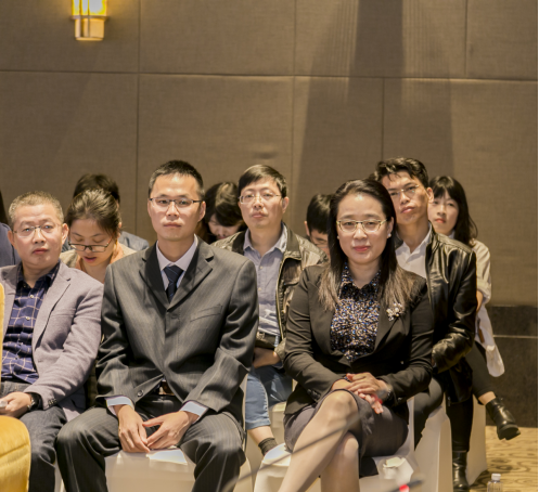 尹贻林教授和仟羽公司代表合影北京建智达公司王董事长和凯谛思执行